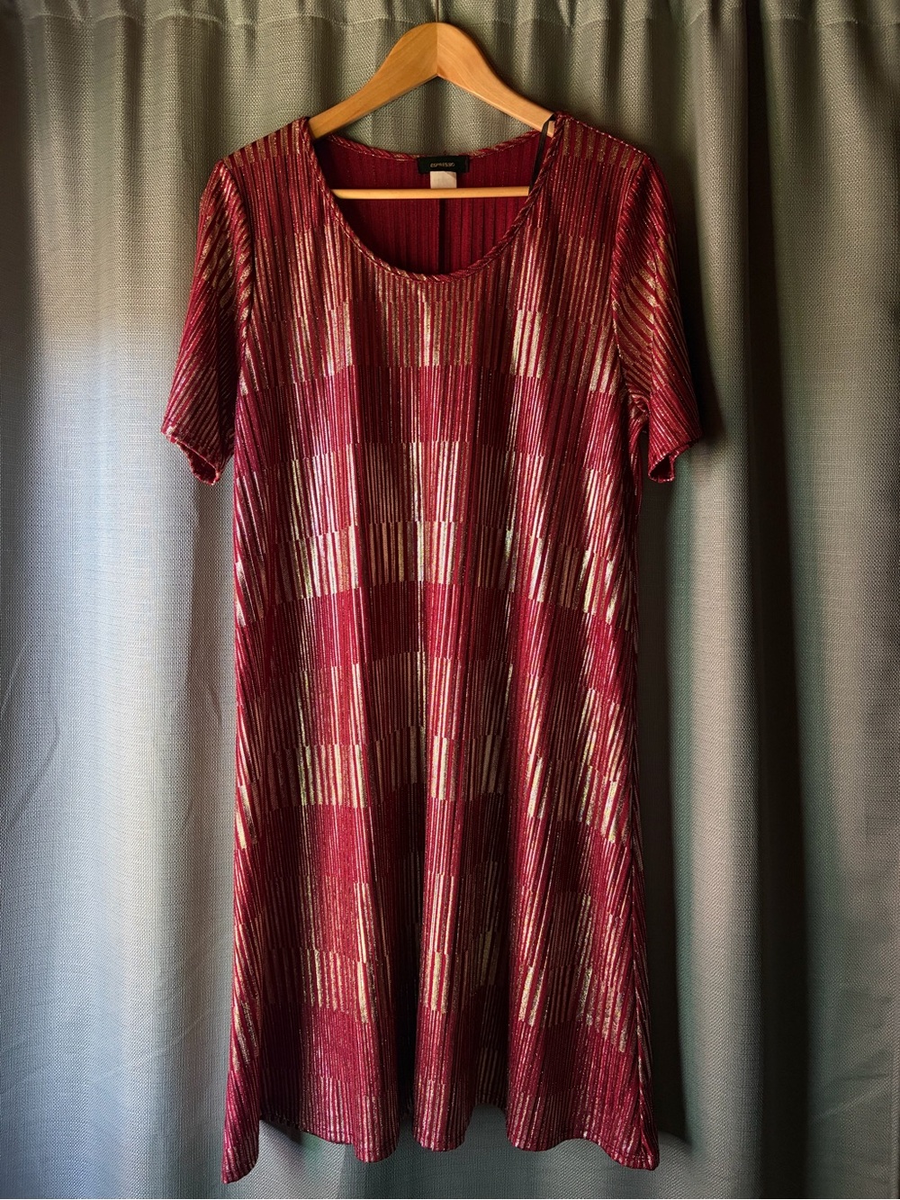 Espresso Women's Short Sleeve Red and Gold Metallic Stripe Dress